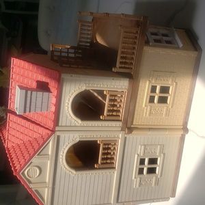 CALICO PLAY HOUSE